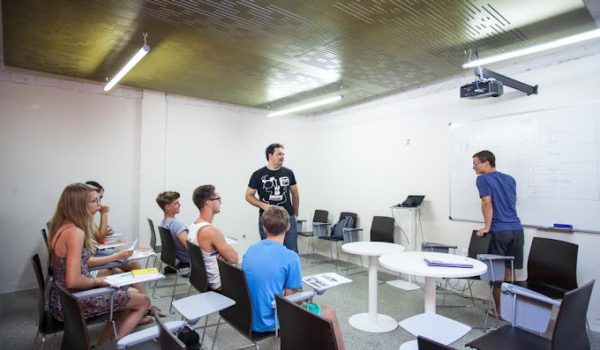 Apprenez avec un professeur natif